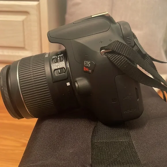 Canon EOS Rebel T7 WITH CASE, STRAP, AND CHARGER